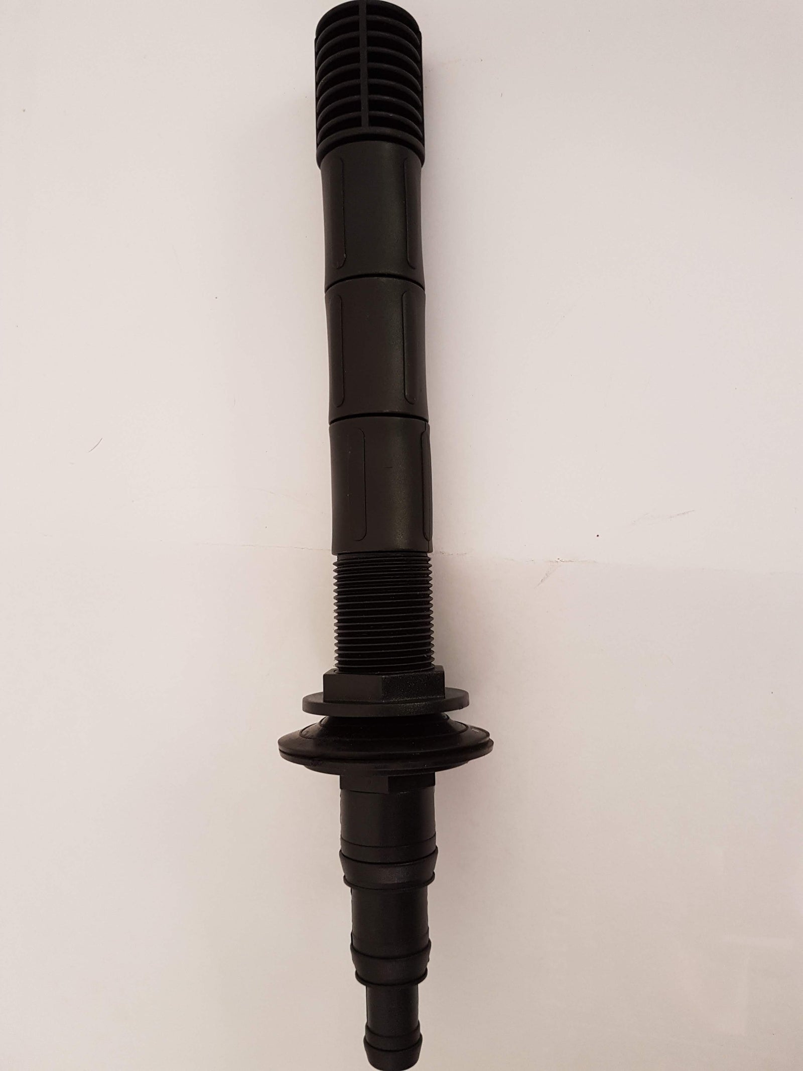 Aquaponic Drain Pipe with Screen